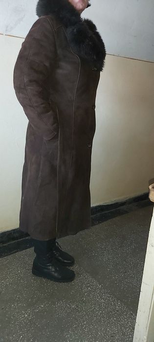 De vânzare APALTON ALIN -DELON Damă din blana naturala oaie