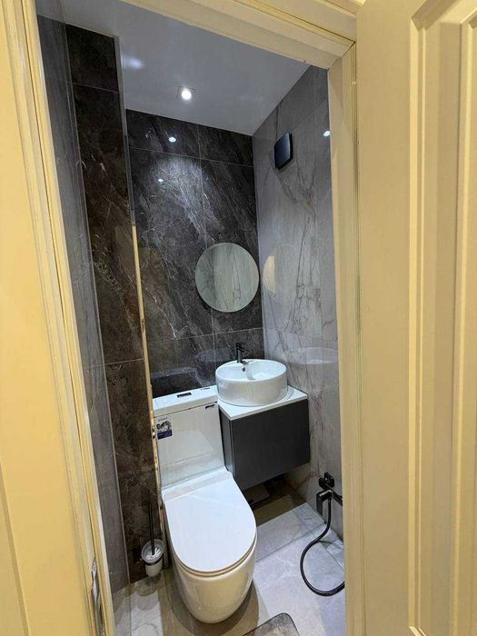 Продается 3х ком С ремонтом с техникой массив Эльбек, Инфинити