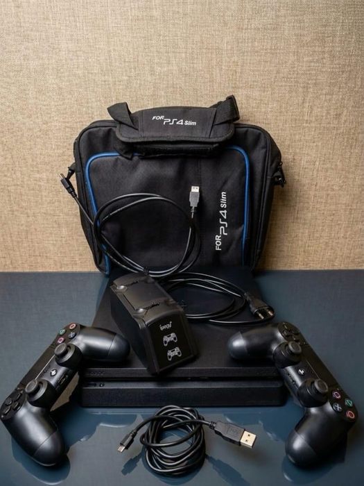 Продам PlayStation 4 Slim