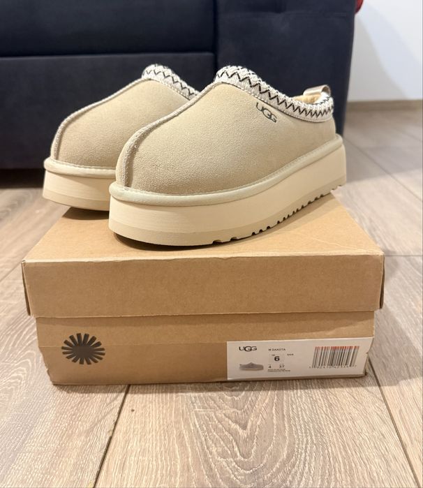 Ugg tazz slippers