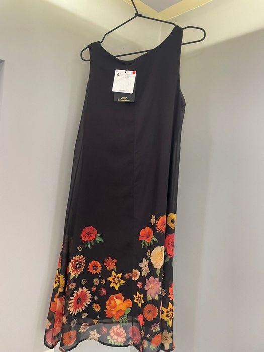 Рокля Desigual  на топ цена