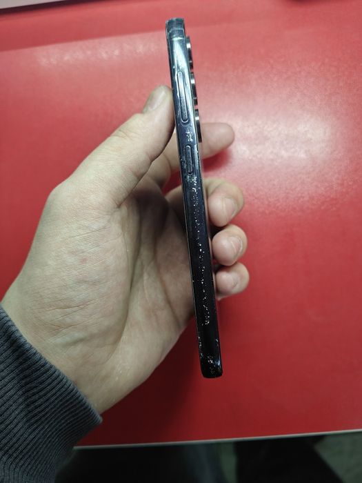 Самсунг S23 в хорошем состоянии