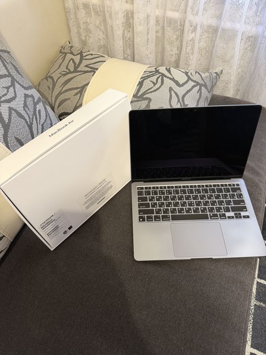 Apple MacBook Air 13 MGN63 M1