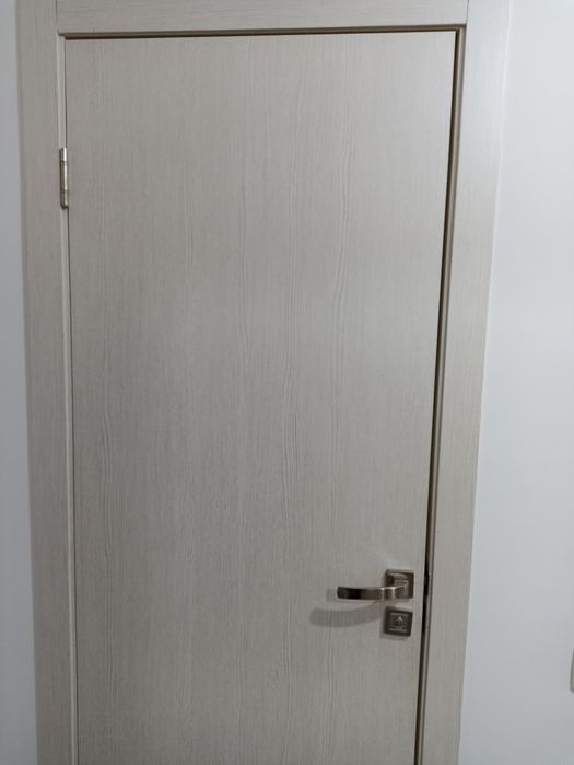 Продам межкомнатные двери