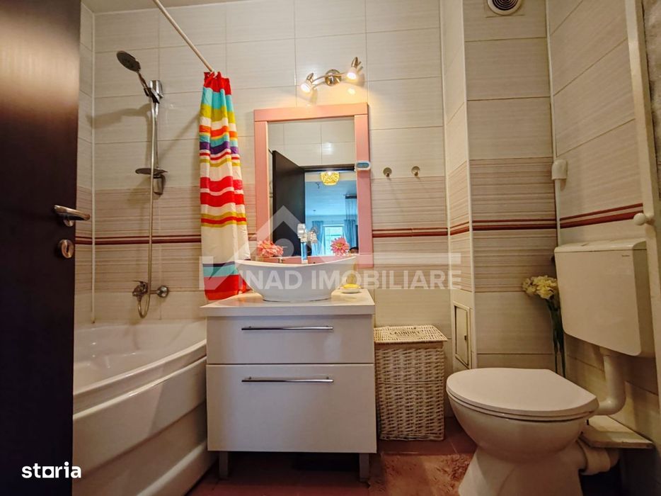 Apartament 3 camere, 2 balcoane, parcare, mobilat si utilat, Str.Porii