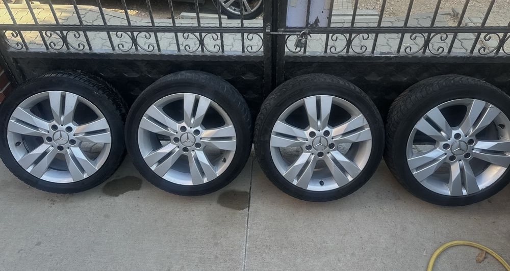 Оригинални лети джанти 17" за Mercedes с гуми Nexen 225/45 R17