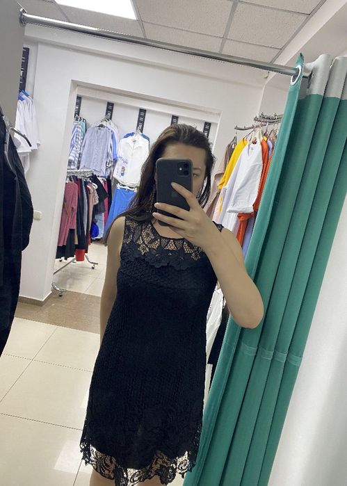 Платье коктейльное