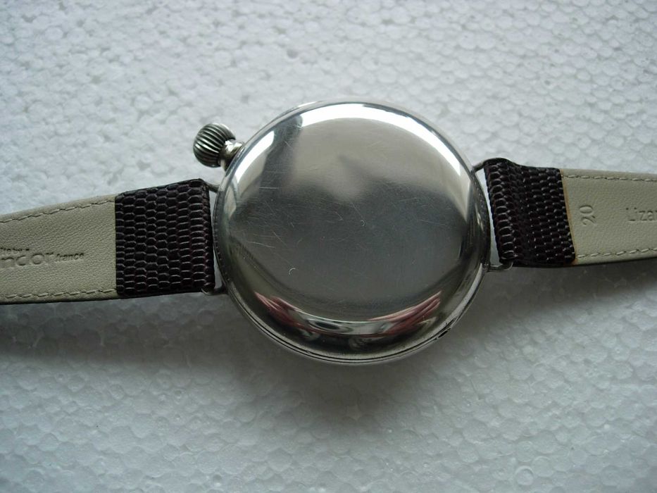 Агасиз ръчен часовник швейцарски