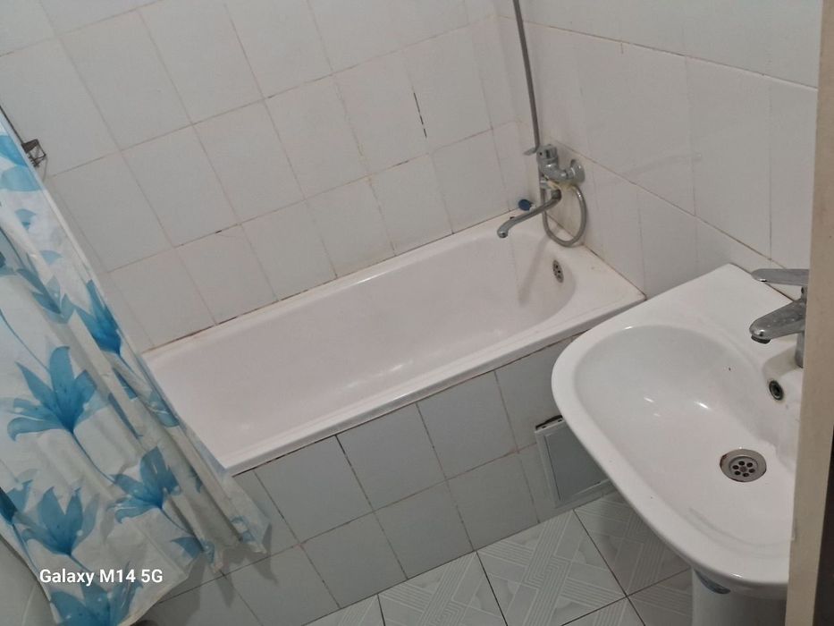 3 хоналик 4 каватда жойлашган квартира оилага ижарага берилади. Тур. Б