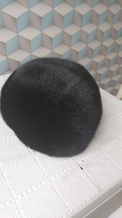 Продам норковую шапку