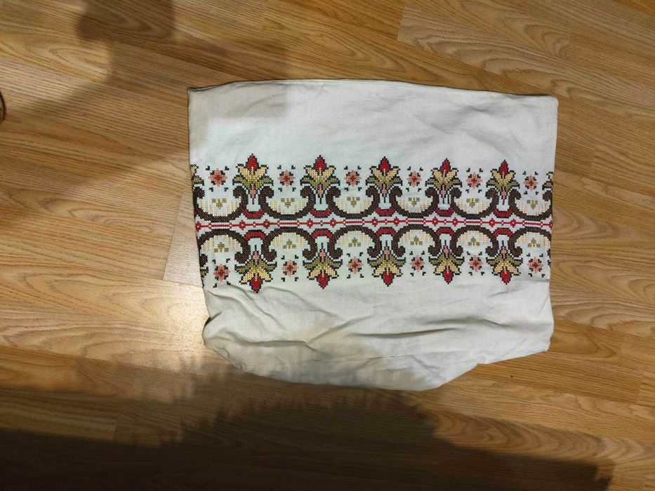 Бродирани калъфки