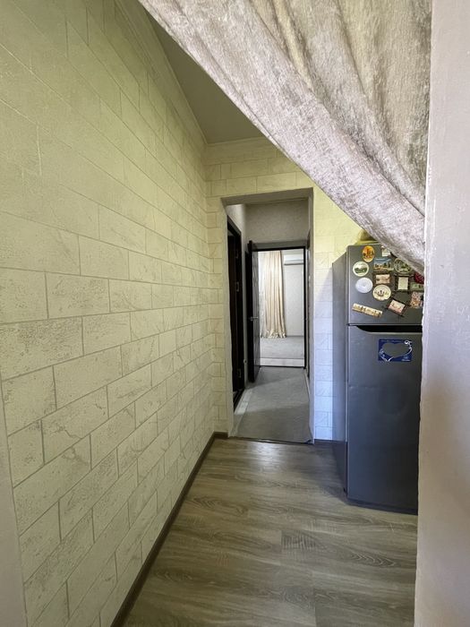 Коттедж 2 хонали сотилади йул устида