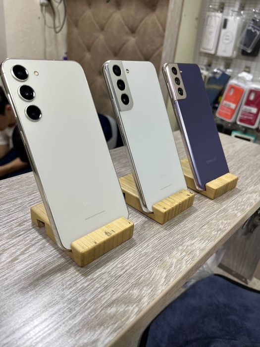 Samsung S23 Plus xotirasi 8/256Gb