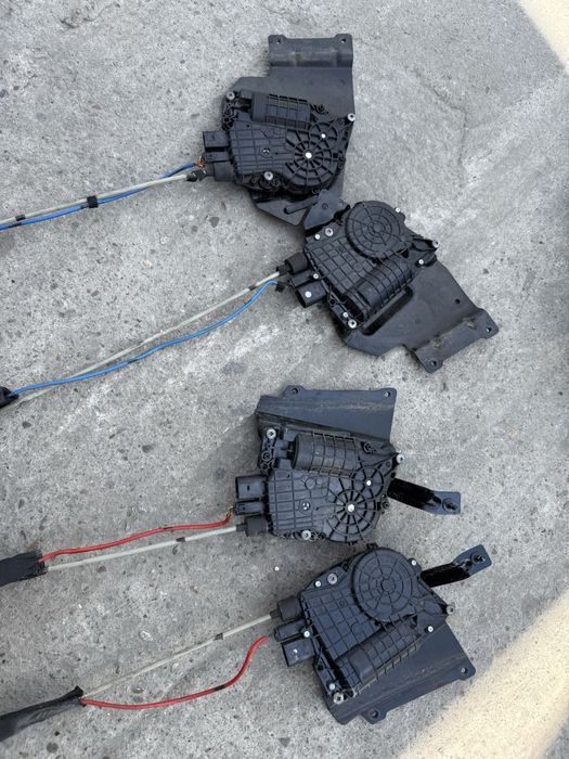 Вакуми bmw f06 бмв ф06 вакумни брави вакум брава лява и дясна soft