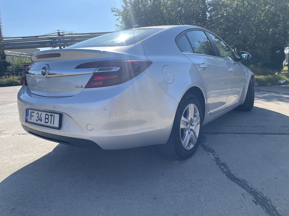 Opel Insignia 1.6 cdti automata