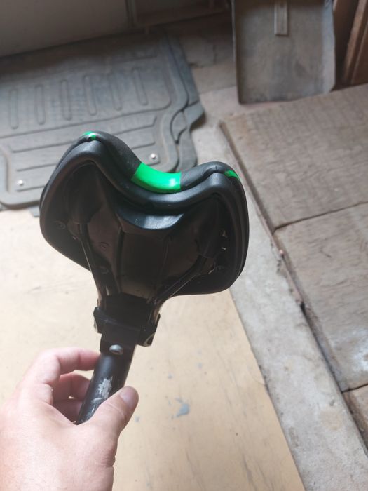 Продам седло для велосипеда