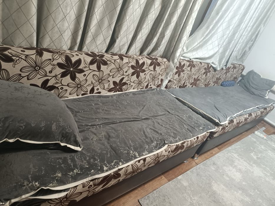 Продам диван тахта
