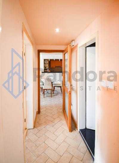 Дава се под наем Тристаен апартамент в София, Борово - 120 кв.м за 580 € - Снимка #8