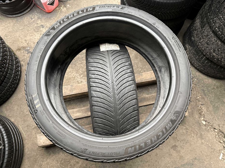 2x Anvelope Iarna 235/40 r19 - Michelin Pilot Alpin 5