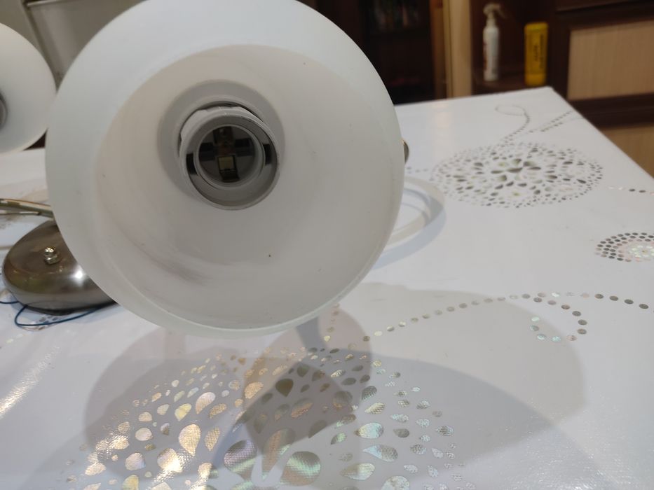 Люстра двухрожковая