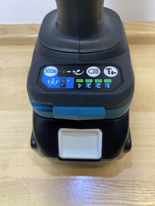 Makita impact DTW 700