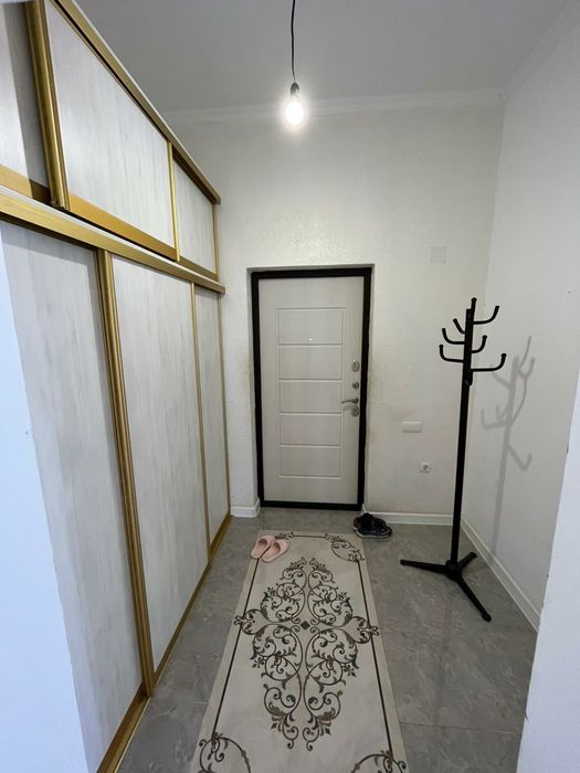 Продам дом с гаражом