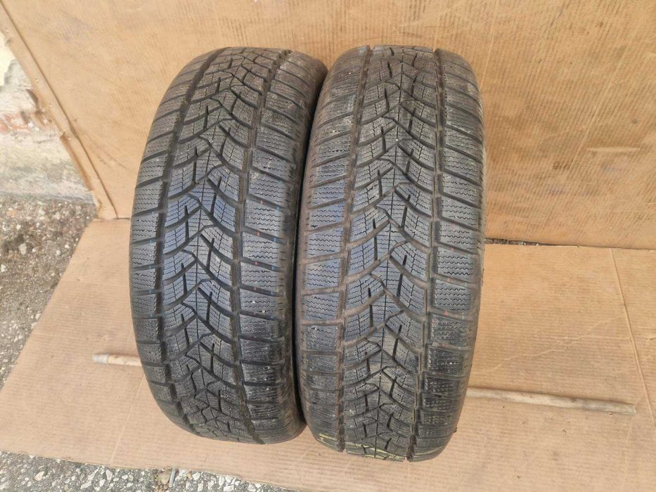 2 Dunlop R17 215/60
Зимни гуми 
DOT3923