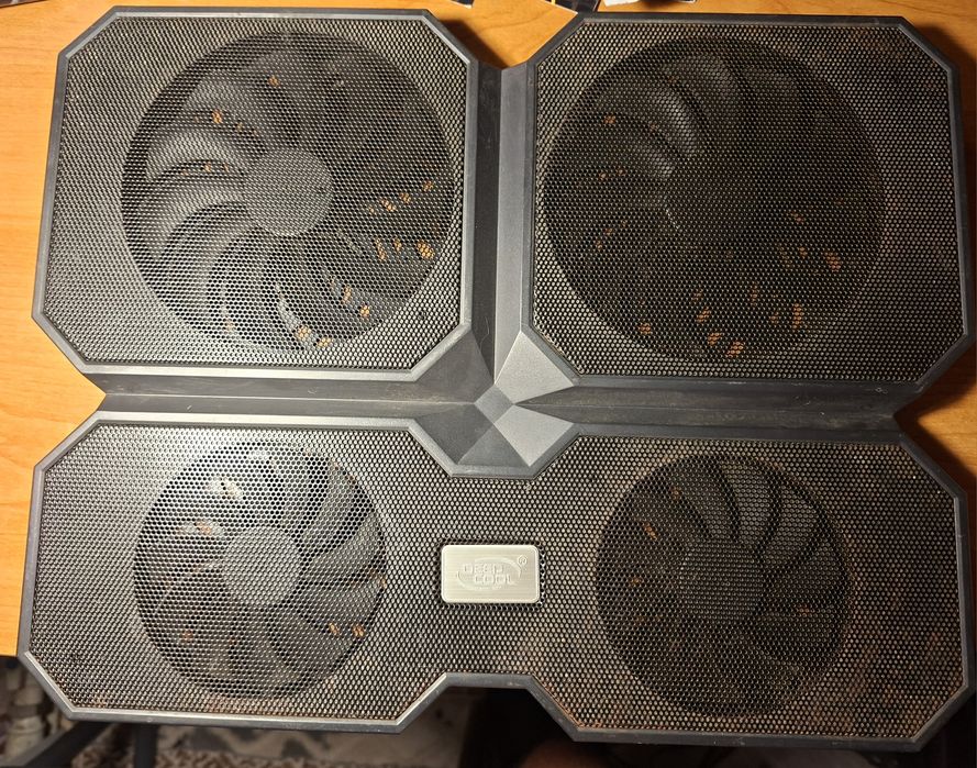 Охлаждающей подставка DeepCool Multi Core X6
