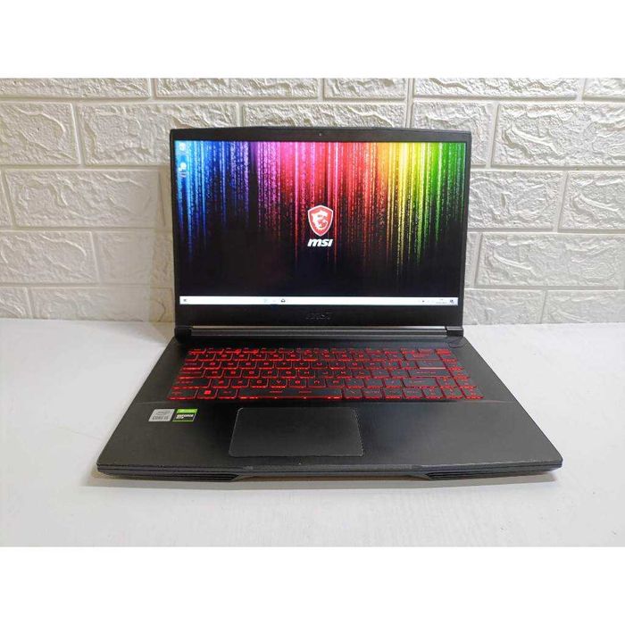 Kuchli noutbuk Sotiladi , MSI Gaming