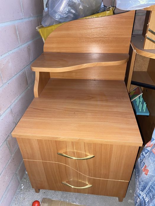 Продам две тумбочки