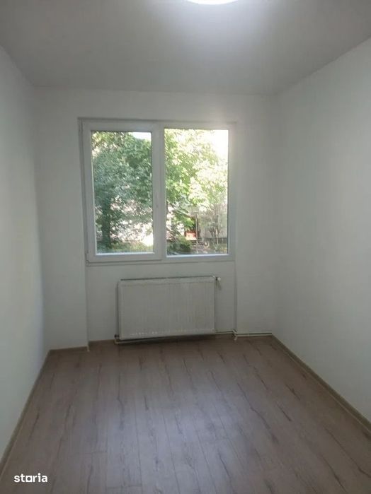 cv 225 I.Slavici, apartament 3 camere , etaj I + garaj