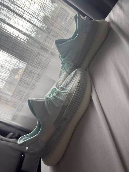 Adidas Yezzy 350 v2