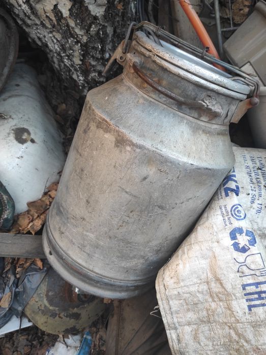 Продам два газ баллона и флягу