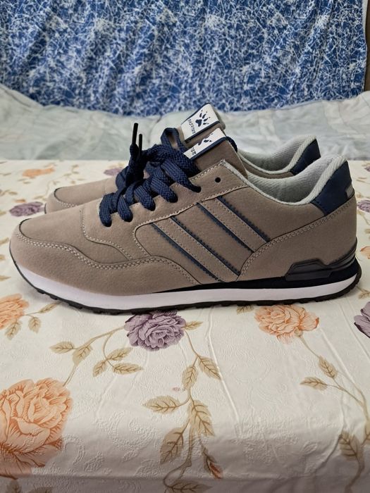 Прдам кросовки !