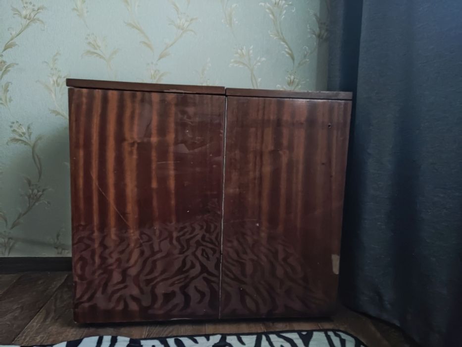 Тумба полированная