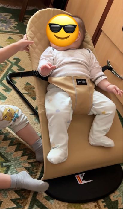 Продам Шезлонг качалку