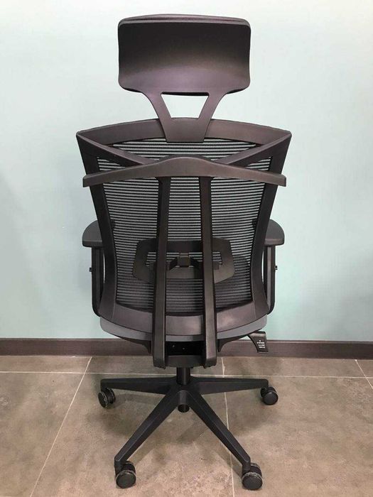 Оптом! Кресло для персонала ARANO. перечисления есть