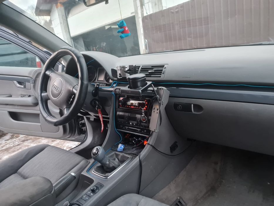 Vând Audi a4 b6 1.9