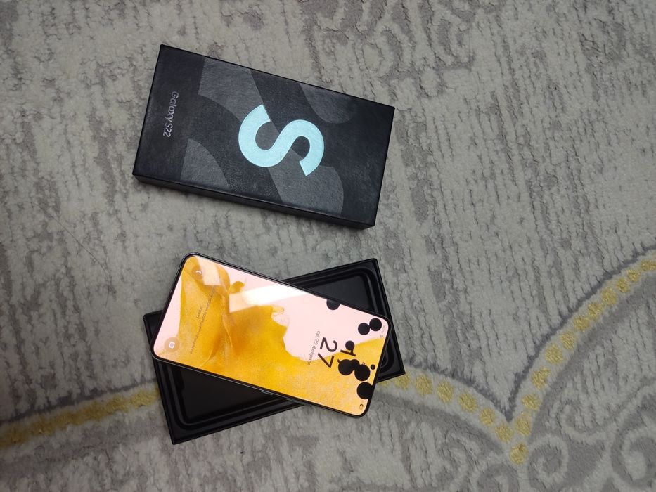 Samsung S22 5G 256/8gb срочно!