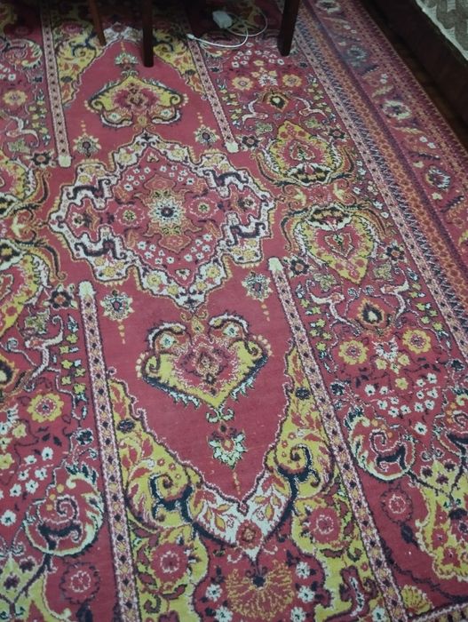 Продаётся Ковёр Б/У,В хорошем состоянии