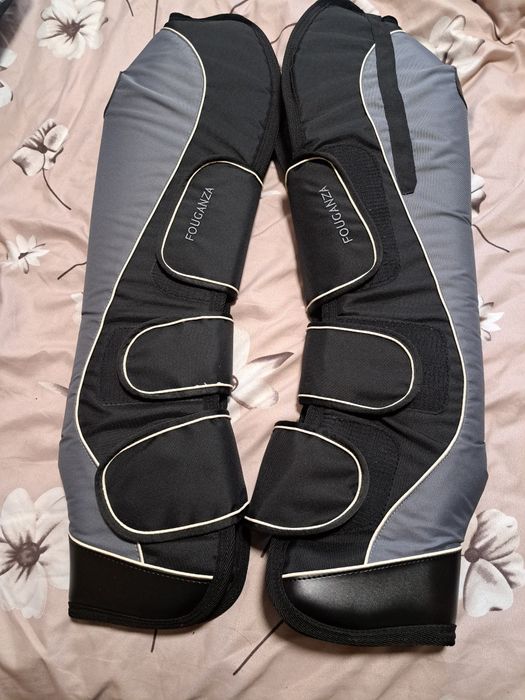 Транспортни гамаши за кон .