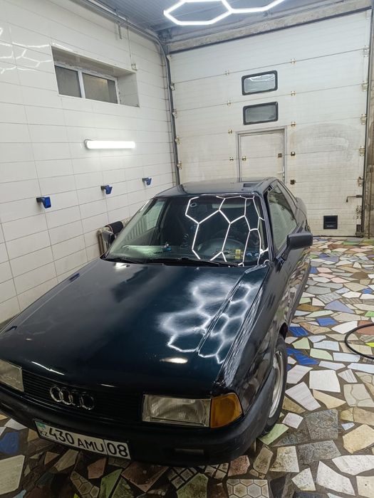 Ауди 80 на ходу