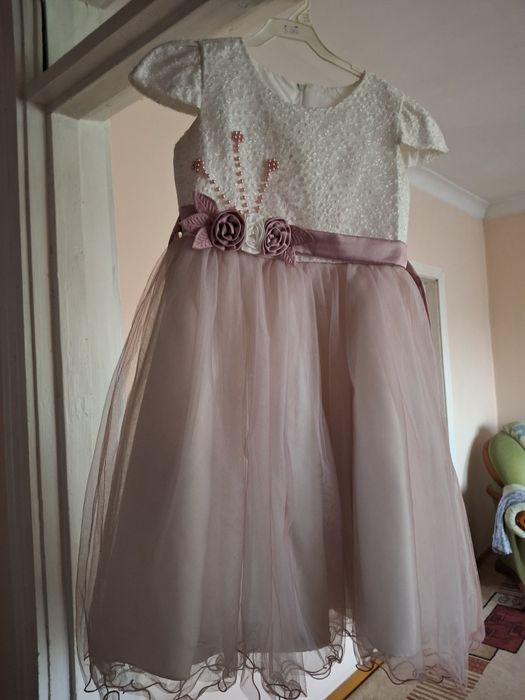 Продам детское платье