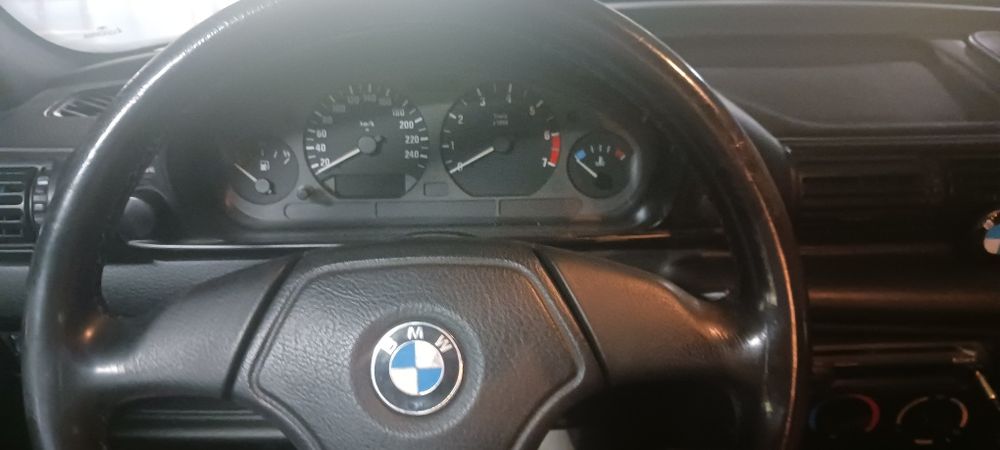 БМВ е36 компакт лилав