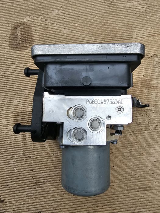 Pompa abs frana mercedes w205 glc hybrid  impecabila  a2059001049