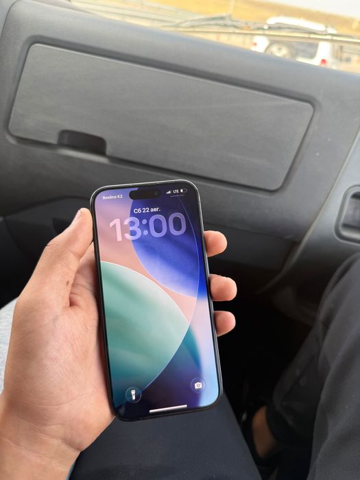 Продам Iphone 15 pro