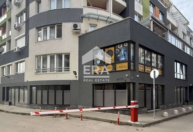 Търговски обект за продажба в Студентски град