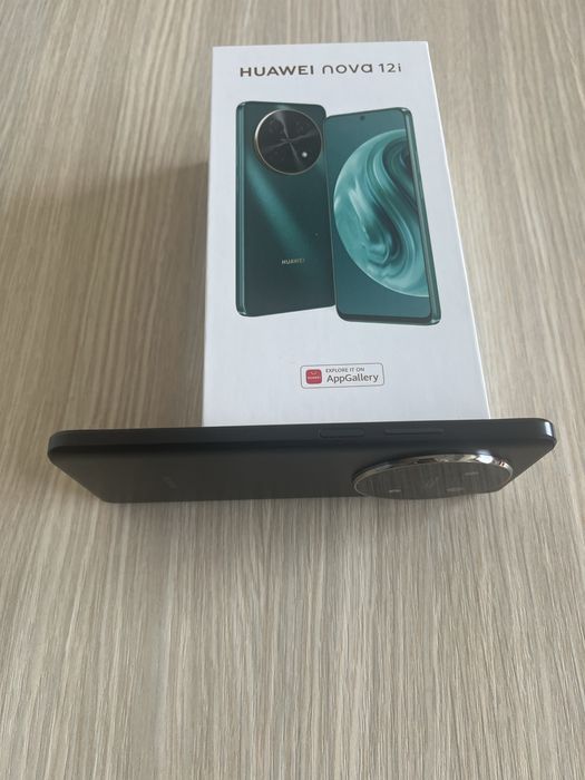 Huawei Nova 12i cu garantie.