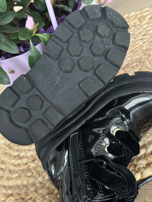 Детски лачени боти H&M//22р