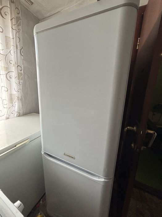 холодильник б/у в хорошем состонии